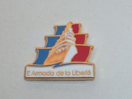 Pin's ARMADA DE LA LIBERTE DE ROUEN, 1994 C, Signe FRAISSE - Bateaux