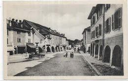 D 74.RUMILLY.  LA PLACE DE L HOTEL DE VILLE - Rumilly