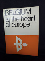 Belgium At The Heart Of Europe; Zakengids Voor Belgie - Zaken/ Beheer