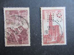 Timbres N°395 Mineurs Et 451Cathedrale De Strasbourg Perfores - Perfins