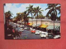 Worth Avenue  Palm Beach - Florida > Palm Beach       Ref  5425 - Palm Beach