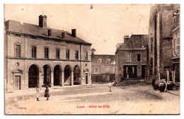 Loué - Hôtel De Ville - Loue