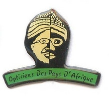 P61 Pin's AFRIQUE Association Opticiens Des Pays D'Afrique OPTICIEN OPTIQUE LUNETTES  Achat Immédiat - Médical