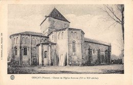 VIENNE  86  GENCAY - CHEVET DE L'EGLISE ROMANE - Gencay