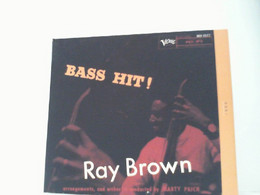 RAY BROWN   BASS HIT !  Limited Edition - Cuentos & Legendas