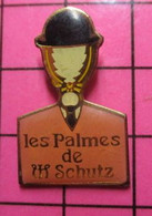 413a Pin's Pins / Beau Et Rare / THEME : CINEMA / Les Palmes De M. Schutz Est Un Film Français Réalisé Par Claude Pinote - Cinéma