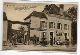 89 VERMENTON  Terrasse Restaurant A L' Ancien Relai  Patrons Serveurs Propriétaire Moricard   1930  D13 2019 - Vermenton