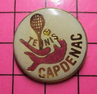 413a Pin's Pins / Beau Et Rare / THEME : SPORTS / CLUB TENNIS CAPDENAC Département Du Lot, En Région Occitanie - Tennis