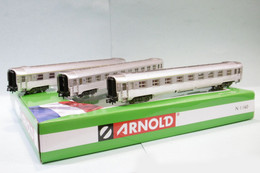 Arnold - Coffret 3 Voitures DEV INOX A9 + A5 Bar + B10 SNCF ép. III Réf. HN4336 Neuf N 1/160 - Passagierwagen