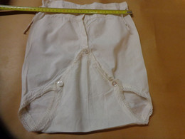 Culotte Ancienne Atypique Pour Bebe - 1900-1940