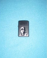 Briquet De "type" ZIPPO Sur John WAYNE (Les Bérets Verts) NEUF ! Collection !!! - Autres & Non Classés