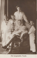 CARTE POSTALE PHOTO ORIGINALE ANCIENNE : LE PRINCE FRIEDRICH WIHELM ET LA PRINCESSE CECILIE ET LEUR ENFANTS ALLEMAGNE - Königshäuser