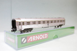 Arnold - Voiture DEV INOX A9 1ère Classe SNCF ép. IV Réf. HN4324 Neuf N 1/160 - Wagons Voor Passagiers