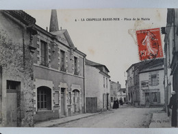 Carte Postal De La Chapelle-Basse-Mer,44, La Place De La Mairie - La Chapelle Basse-Mer