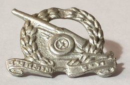 ISRAEL Small Old Military IDF ZAHAL Pin Cap Badge Judaica Jew Jews Jewish Beret Insignia Mortier Lance-mine Mortar - Autres & Non Classés