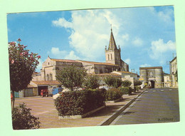 L006 - PONT L'ABBE D'ARNOULT - L'Eglise Et Le Porche - Pont-l'Abbé-d'Arnoult