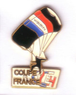 E21 Pin's PARACHUTE PARACHUTISME PARAPENTE COUPE FRANCE 1992 4 Rotations Achat Immédiat - Paracadutismo