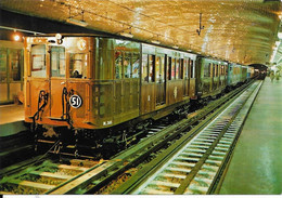 M2TROPOLITAIN DE PARIS - Matériel Historique Présenté à La Station Porte Maillot En Juin 1975 - Motrice Thomson......... - Métro