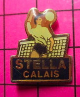 413A Pin's Pins / Beau Et Rare / THEME : SPORTS / CLUB VOLLEY-BALL CALAIS STELLA - Volleyball