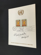 (2 F 12) United Nations Signed Wish Card - 1963 (1 Card) Pair Of Stamps - Covers & Documents