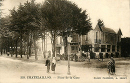 Châtelaillon * La Place De La Gare * Rue - Châtelaillon-Plage