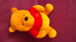 PELUCHE WINNIE L'OURSON - Peluches