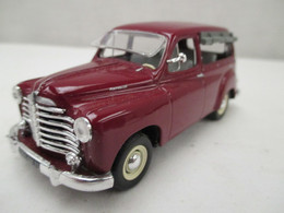 Miniature  Voiture 1/43 Em - VITESSE  - RENAULT COLORAL SAVANE - Vitesse