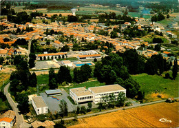 Baignes Ste Radegonde * Vue Générale Aérienne Du Village * école Groupe Scolaire - Autres & Non Classés