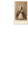 PHOTOGRAPHIE SUR CARTON CDV PAPIER ALBUMINÉ FEMME BOURGEOISE - Antiche (ante 1900)