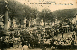 Chaudesaigues * La Grande Place Un Jour De Foire * Marché Aux Moutons Marchands - Andere & Zonder Classificatie