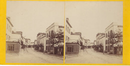 PHOTO STEREO-64-BIARRITZ- RUE AU PORT VIEUX VERS 1880-DIM 18X8.5 CM - Photos Stéréoscopiques