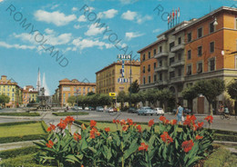 Delcampe - CARTOLINA  MODENA,EMILIA ROMAGNA,LARGO GARIBALDI,STORIA,RELIGIONE,CULTURA,MEMORIA,BELLA ITALIA,VIAGGIATA 1973 - Modena