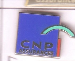 S77 Pin's ASSURANCE MUTUELLE CNP Qualité Arthus Signé Atc Achat Immédiat - Administrations