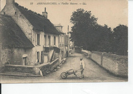 ARROMANCHES   Vieilles Maisons 1921 - Arromanches