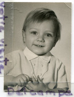 - Joliie Photo - Portait Enfant GRANGE, Photographe De Roubaix, Années 1960, Dim : 5.6 X 7.3 Cm, TBE, Scans, - Identifizierten Personen