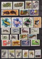 J220– Russie Russia (°)  Obl, 35 Timbres Sur Le Thème Animaux - Collections