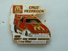 PIN'S MC DONALD'S RACING - DRAGSTER - CRUZ PEREGON - SIGNE MFS - McDonald's