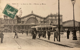 Paris - 10ème Arrondissement - La Gare De L’Est - L’entrée Du Métro - Tramway Tram - Arrondissement: 10