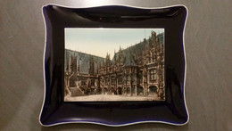 1900 - RARE & GRAND PLAT EN FAIENCE DE SARREGUEMINES, ROUEN - LE PALAIS DE JUSTICE - NORMANDIE - Sarreguemines (FRA)