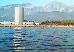 Cartolina - Marina Di Massa - Torre FIAT E Alpi Apuane - 1975 - Massa