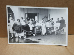 SANTE SANATORIUM ? Carte Photo Groupe De Patients à Localiser Gros Plan - Health