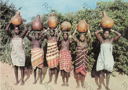 CARTOLINA  MOMBASA,KENYA,GIRIMA WOMEN WATER-POTS,NON VIAGGIATA (1983) - Kenya