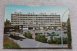 Cpm 1986, Les Mureaux, Place De La Gare, Yvelines 78 - Les Mureaux