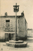 St Sébastien Les Nantes * La Place De La Croix Du Bourg - Saint-Sébastien-sur-Loire