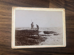 Brétignolles Sur Mer * Photo Albuminée Circa 1860/1895 * Scène De Pêche Au Homard * Pêcheurs - Bretignolles Sur Mer