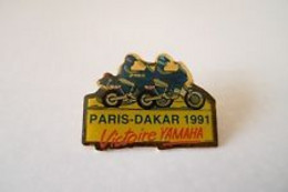 PIN'S MOTOS PARIS DAKAR 1991  VICTOIRE YAMAHA - Motos