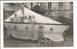 61.377/ BAZOCHES SUR HOENE - Carte Photo Fête (Place Mairie) - Bazoches Sur Hoene