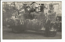 61.380/ BAZOCHES SUR HOENE - Carte Photo Fête (devant Mairie) - Bazoches Sur Höne