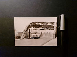 Doppelstockbus Auf Der Westringbrücke, VEB „Ernst Grube“, Werdau,  Planet Verlag, Berlin, Foto-Repro, 10 X 14,5 Cm - Automobili