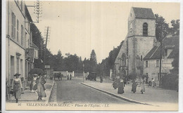 D 78. VILLENNES SUR SEINE.  PLACE DE L EGLISE - Villennes-sur-Seine